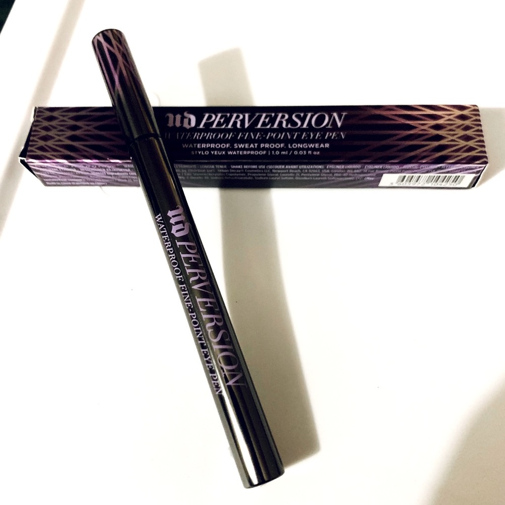 SOLD - Urban Decay Perversion Waterproof Eyeliner